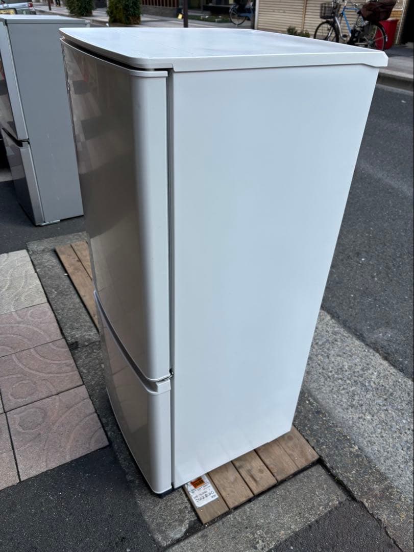 三菱 ノンフロン冷凍冷蔵庫 MR-P15J-W 24年製　一人暮らし冷蔵庫