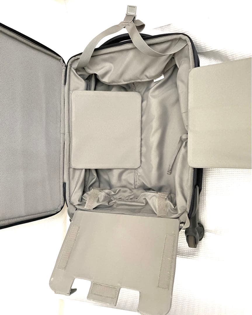 無印良品　半分の厚みで収納できるソフトキャリーバッグ S 機内持ち込み可能