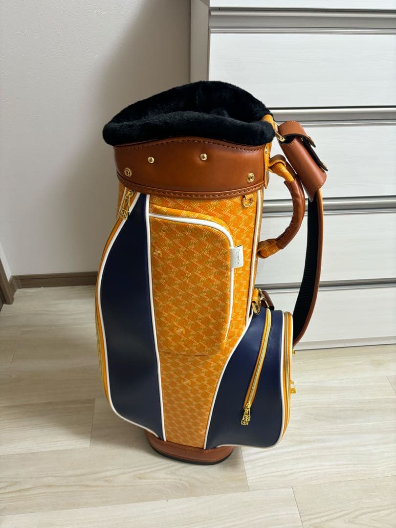 レザレクション　キャディバッグ