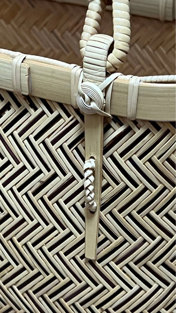 美しい編目の竹細工 ハンドバッグ