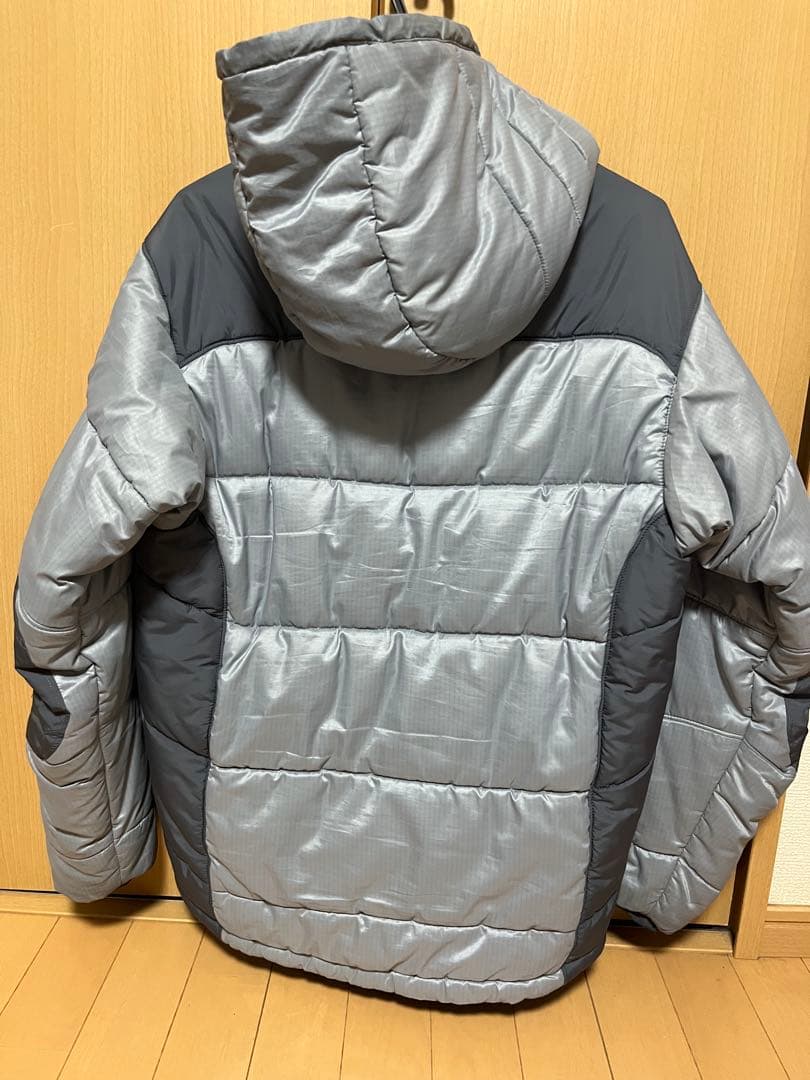 希少】patagonia ダスパーカ ステンレス シルバー パタゴニア
