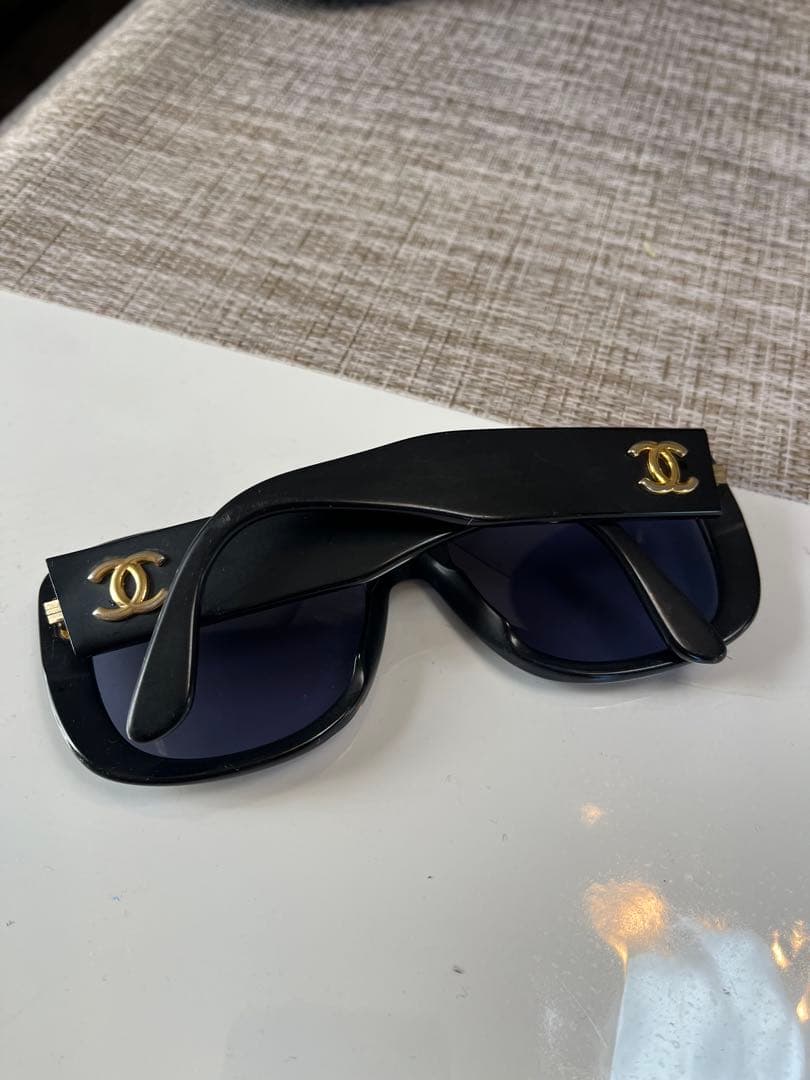 CHANEL　シャネル　サングラス　ココマーク　ブラック　黒　ゴールド　ロゴ