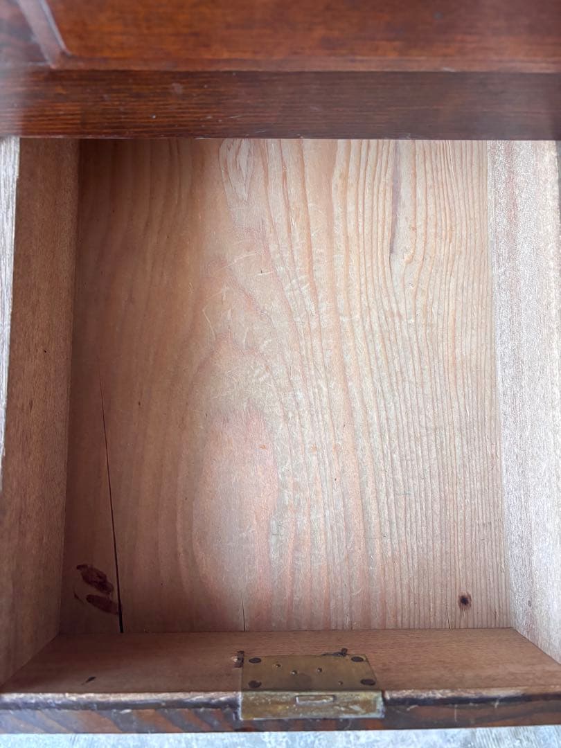 古い水屋箪笥　食器棚　ガラス棚　本棚　ガラスケース　箪笥 和家具　天然木