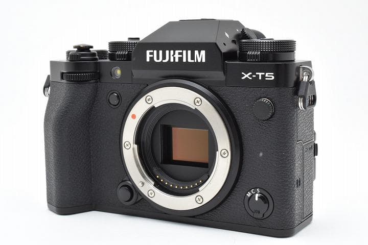 15529AE ★ほぼ新品★保証付 FUJIFILM X-T5 富士フィルム
