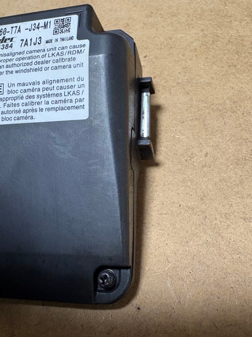 ヴェゼル　フロントカメラ レーダーセンサー 36160-T7A-J34-M1