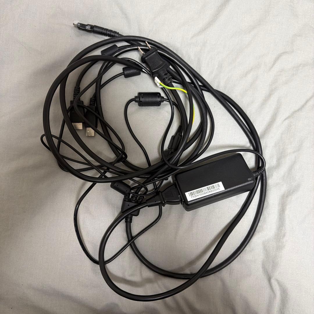 ワコム 液タブ Wacom Cintiq 16 FHD DTK1660K1D