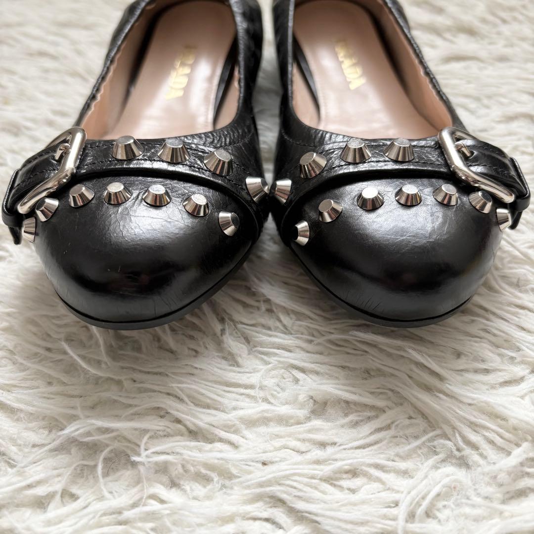 極美品 PRADA バレエ シューズ 黒 38 スタッズ ベルト フラット 靴