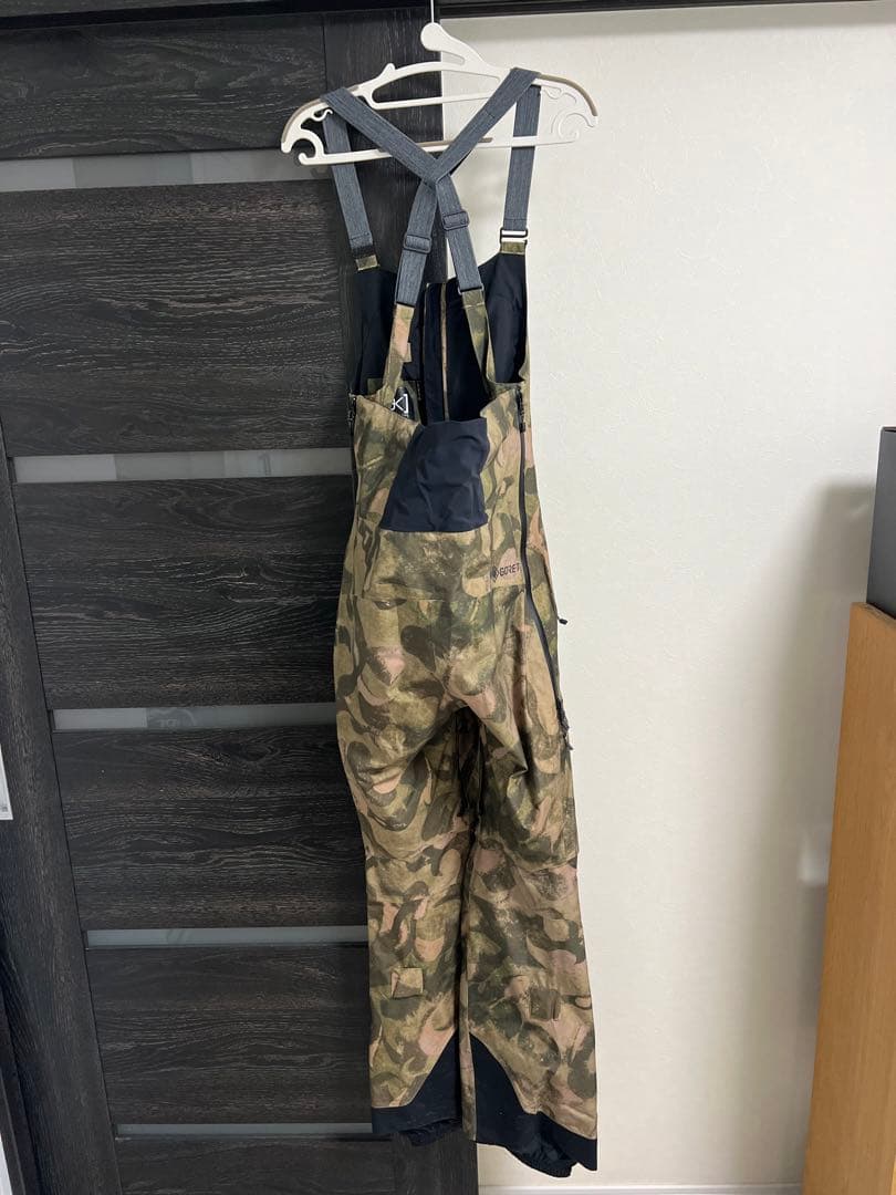 バートン　ak キミー　ビブパンツ　サイズS
