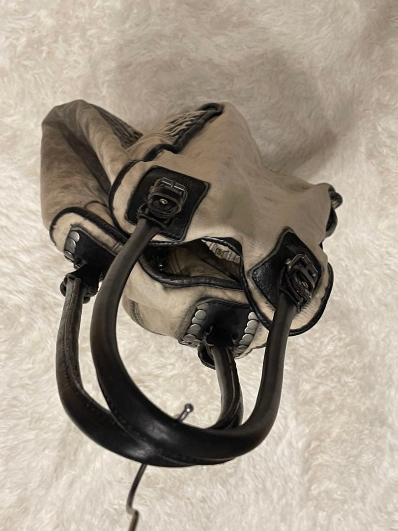 【激レア】DIESEL 特殊フォルム ショルダーバッグ 　メンズ、ユニセックス