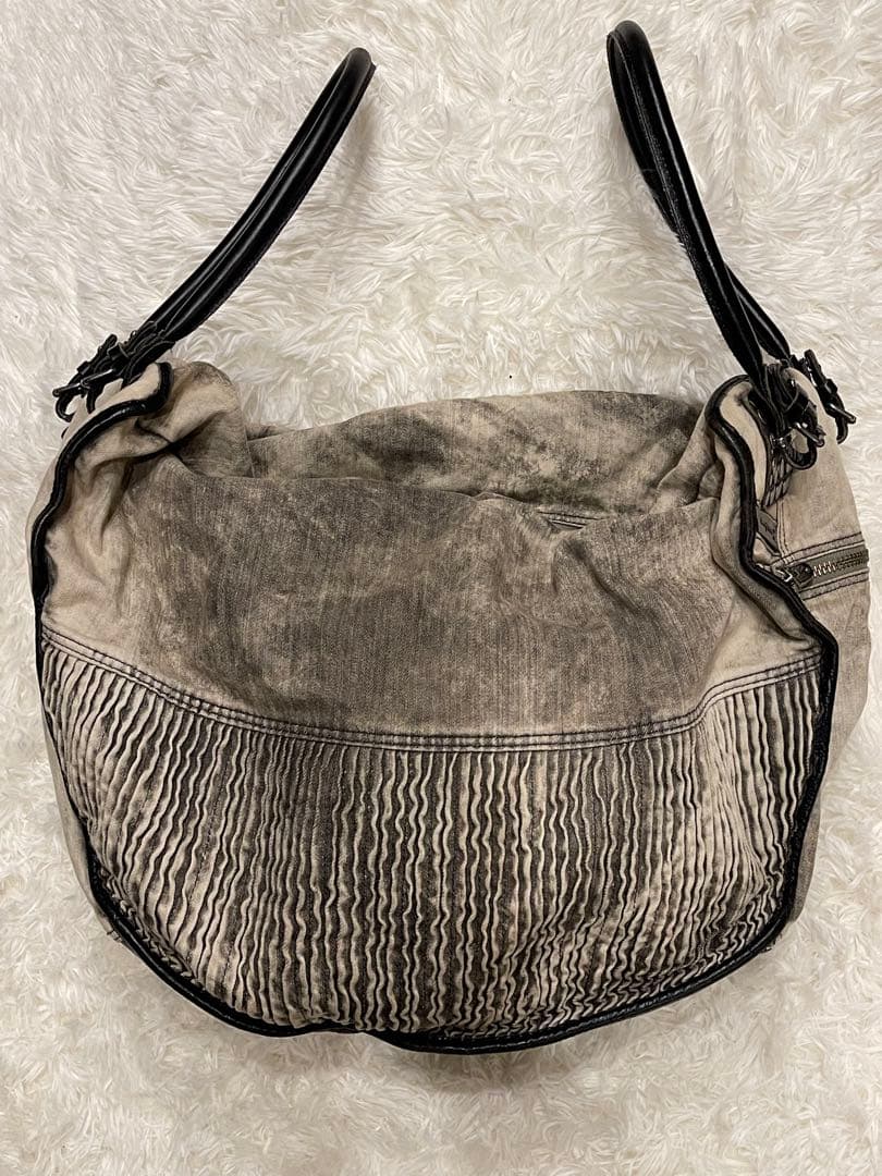 【激レア】DIESEL 特殊フォルム ショルダーバッグ 　メンズ、ユニセックス