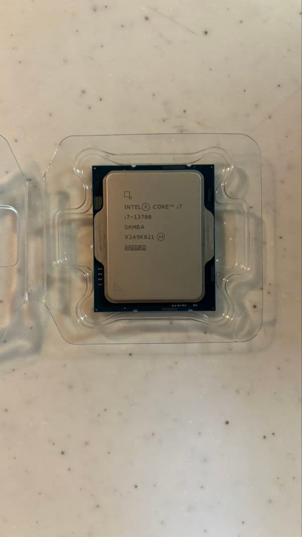 CPU i7 13700