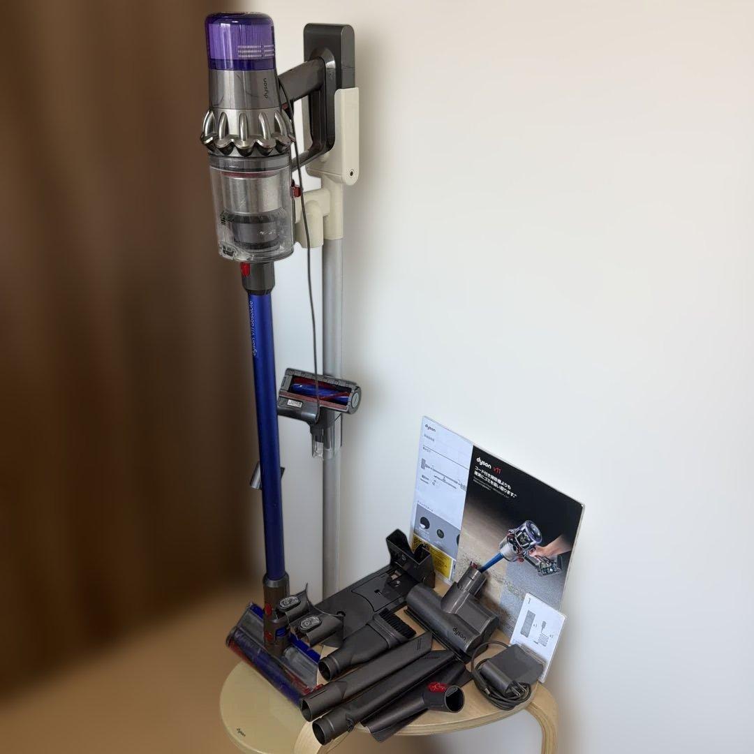 【ジャンク品】ダイソン V11 Absolute SV14 付属品・スタンド完備
