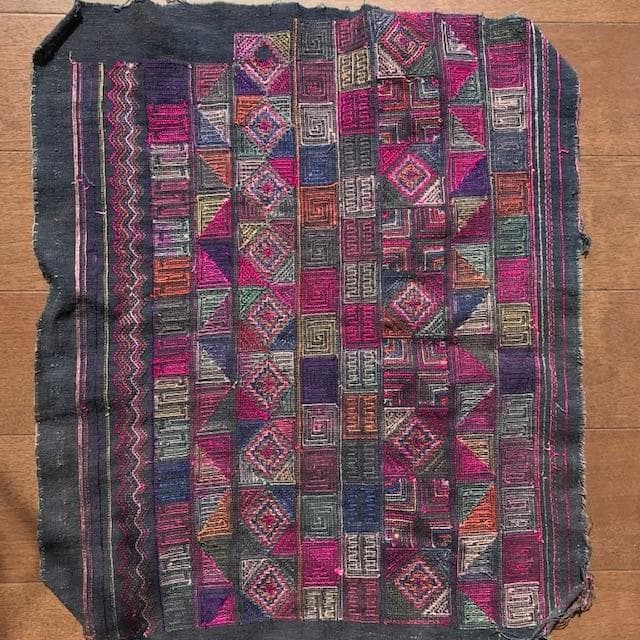 中国少数民族の刺繍布