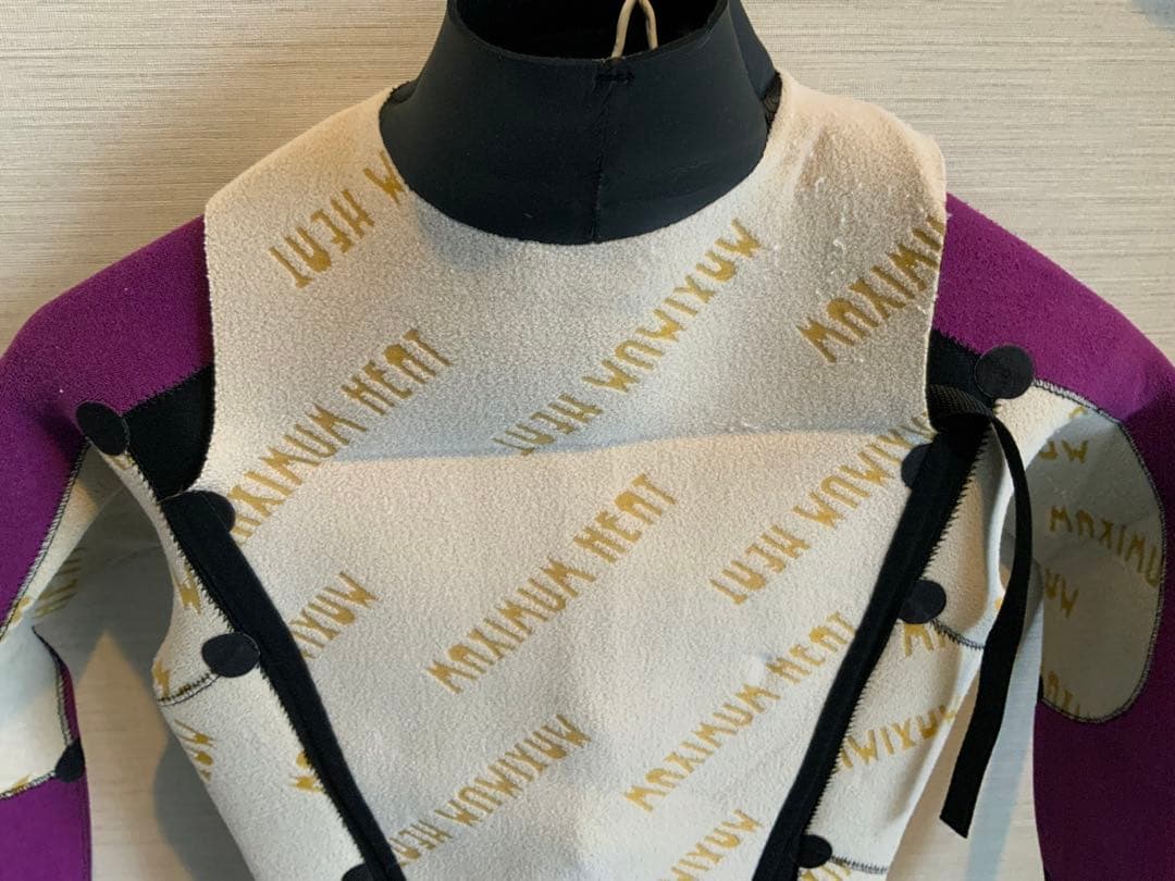 FELLOW セミドライ　サイズ130　ウェットスーツ　サーフィン用ダイビング用