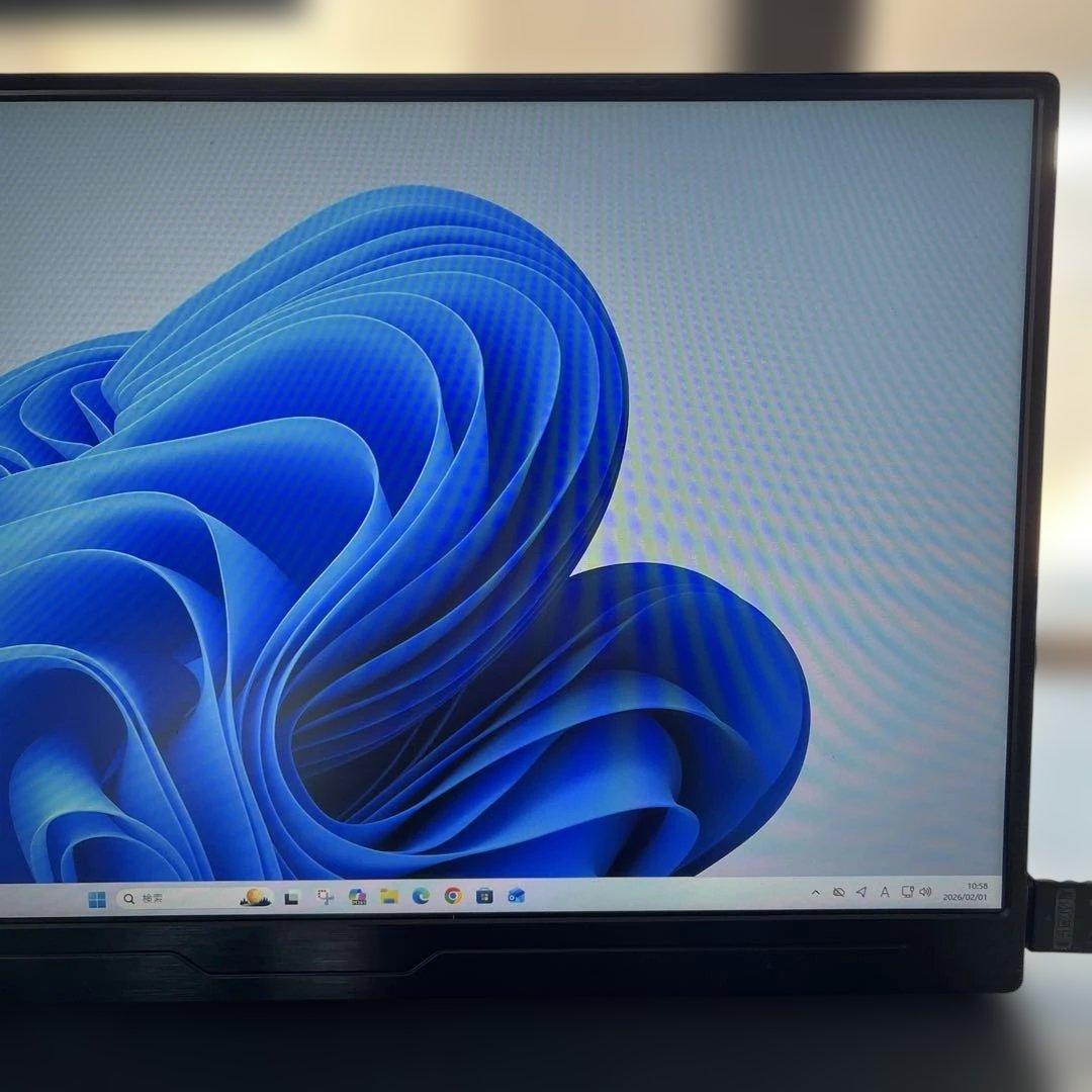 モバイルモニタ、Offcei付すぐ使えるLenovo HS520s i3/8GB