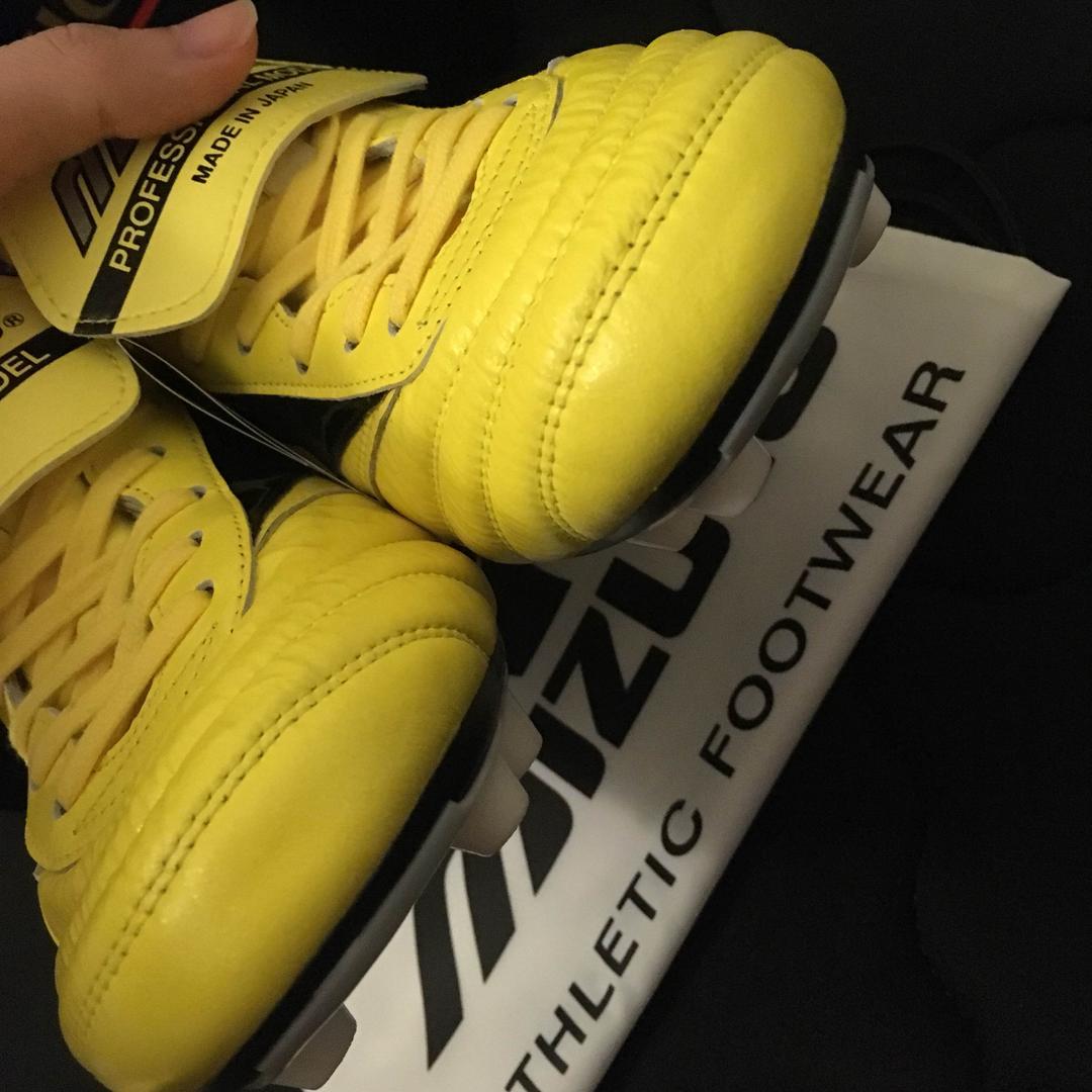 モレリア 26.5 30周年 限定 イエロー 新品 未使用 タグ付き