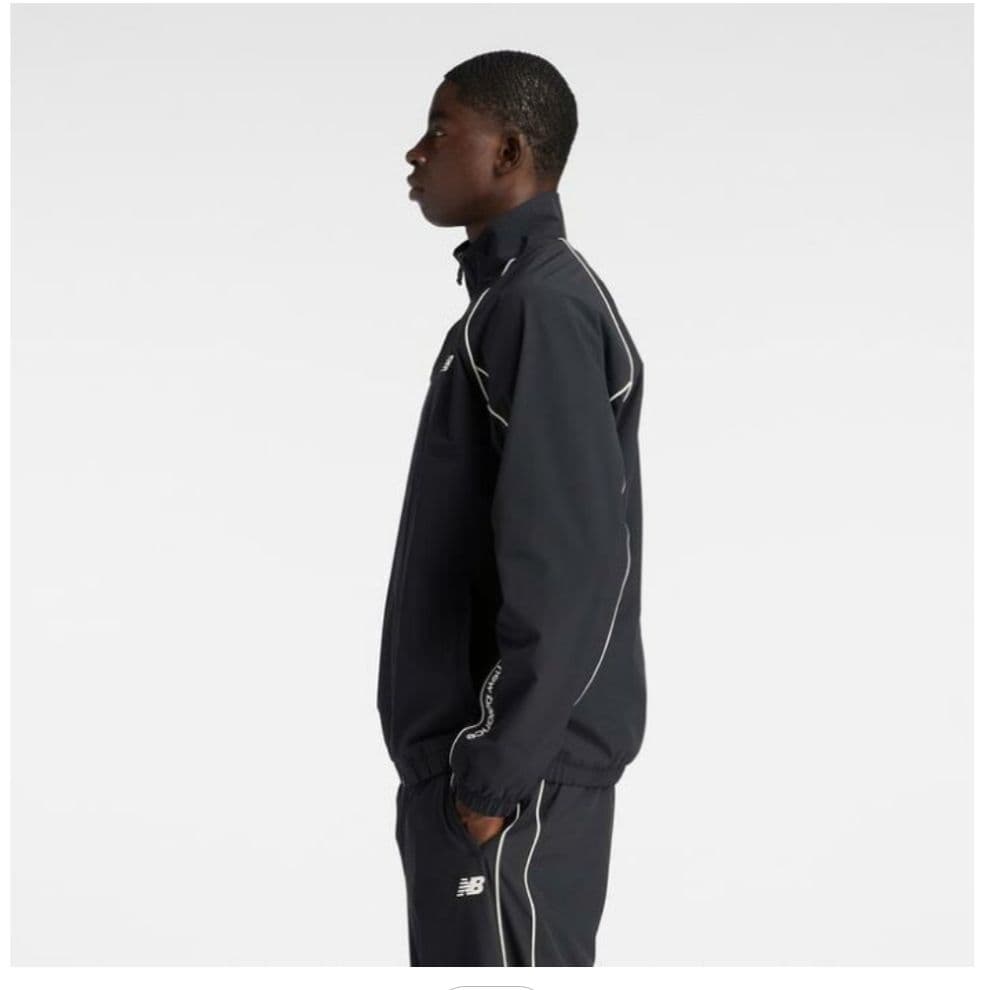 NewBalance上下セット（amj53171-bk）