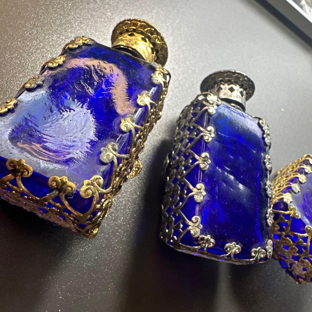 【専用価格】チェコガラス　ボヘミアン　ガラス　香水瓶　3点セット