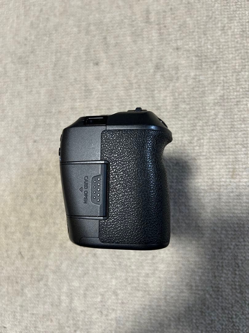 Canon キャノン EOS R ボディ　バッテリーグリップ 箱付き