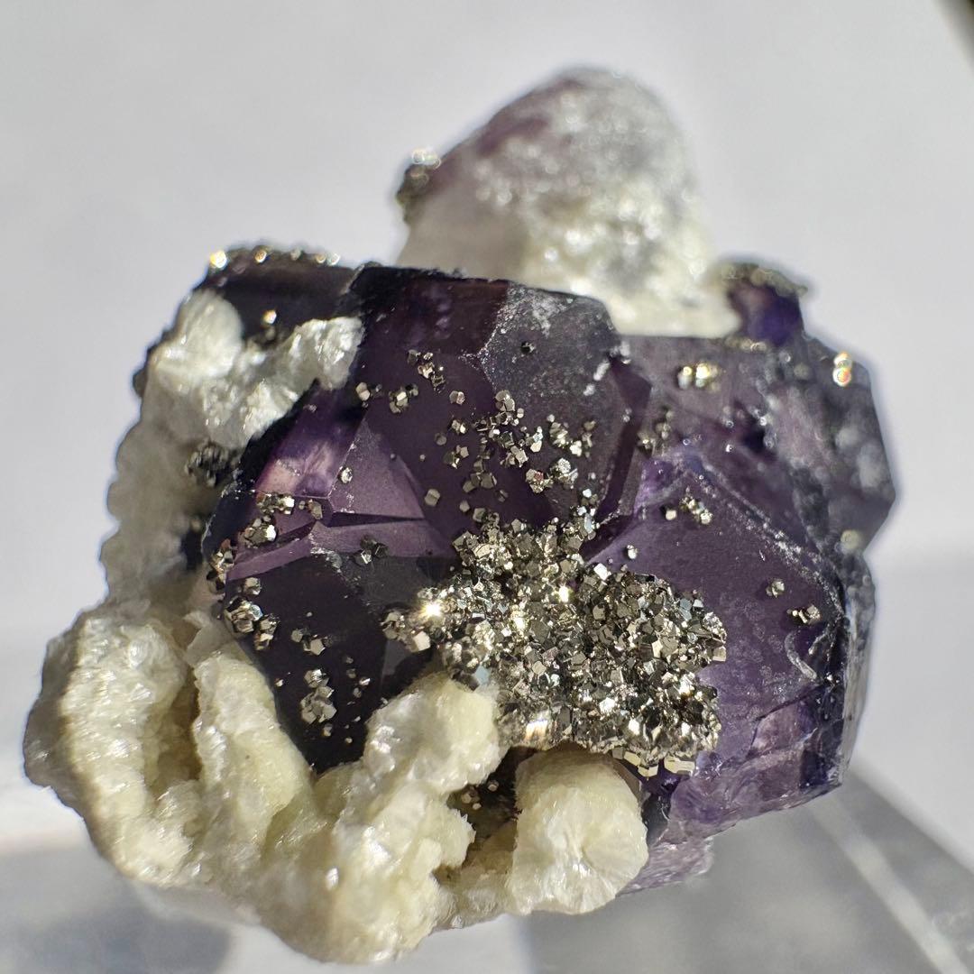 524 中国 内モンゴル産 レアタイプ フローライト&パイライト&クォーツ