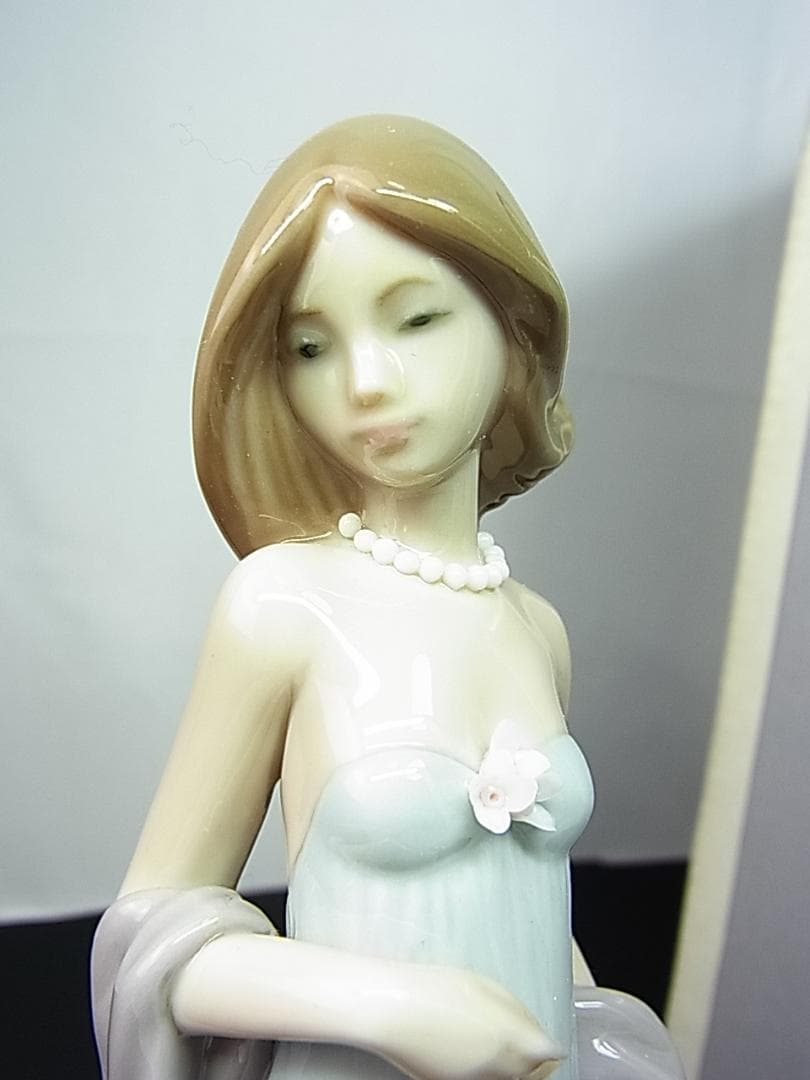 ヨシカネ様用美品LLADROリヤドロ陶器人形「少女」型番5487スペイン製