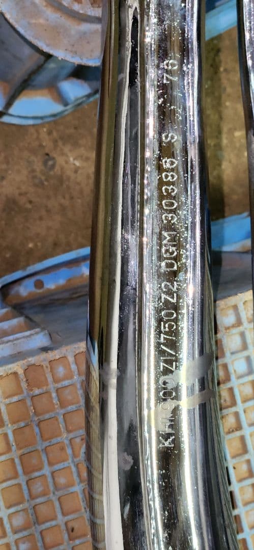 Z1/Z2 KZ900 Z750FOUR Z750D1 純正マフラー