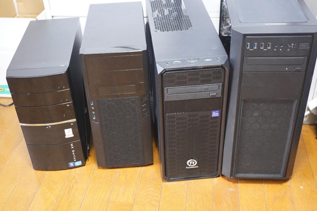 デイトレPC ＋ ２２ワイドモニター４台 ＋ アーム