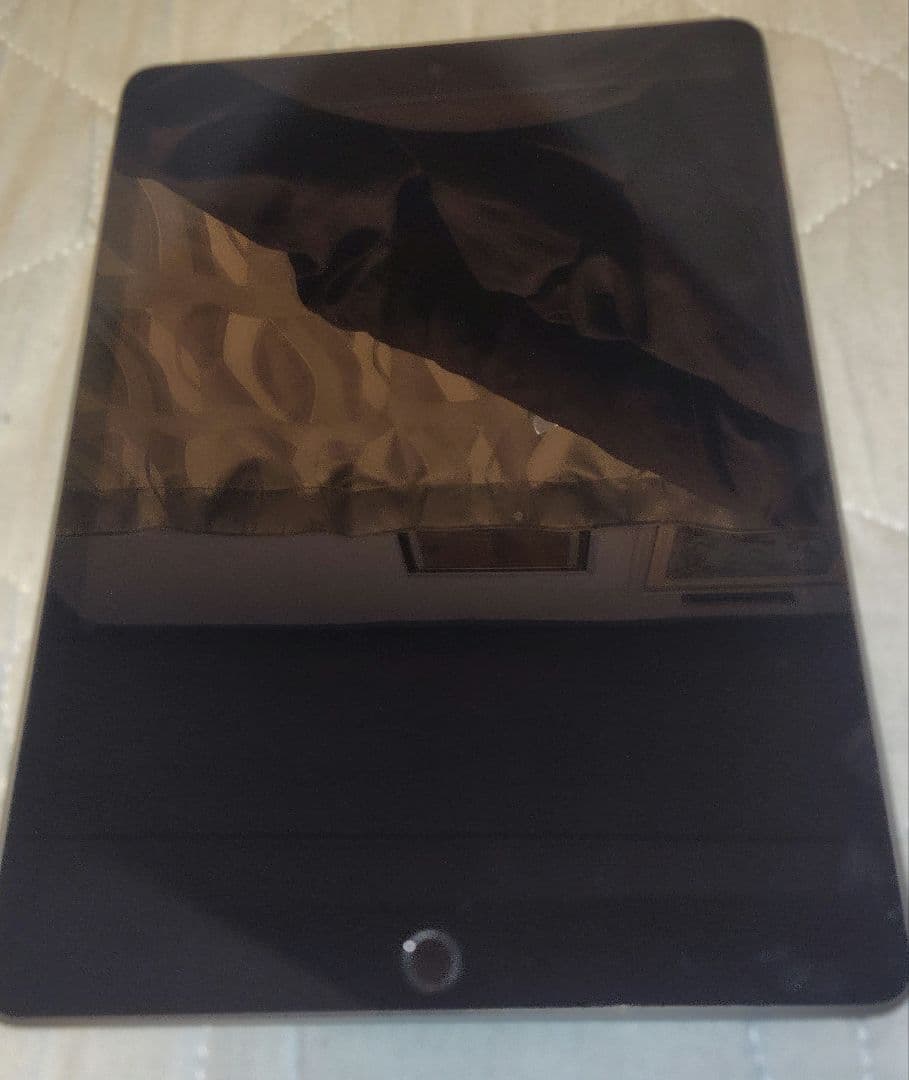 iPad 第9世代 WiFiモデル 64GB 本体 箱無し 中古