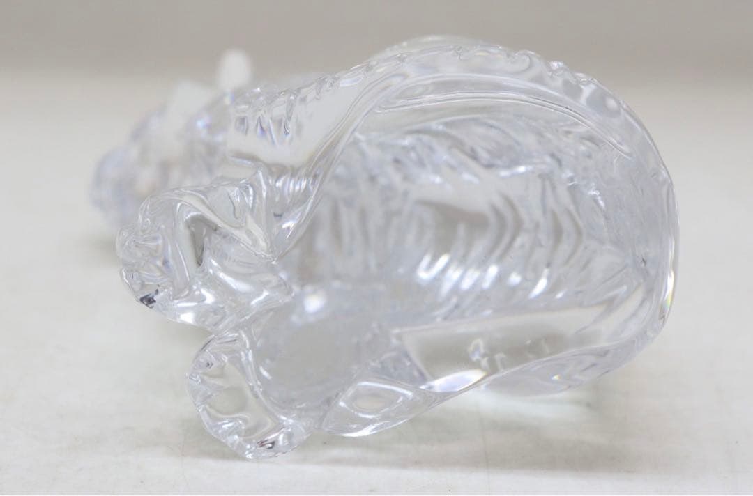 バカラ　BACCARAT トラ　置物　フィギュリン　クリスタル　寅　虎