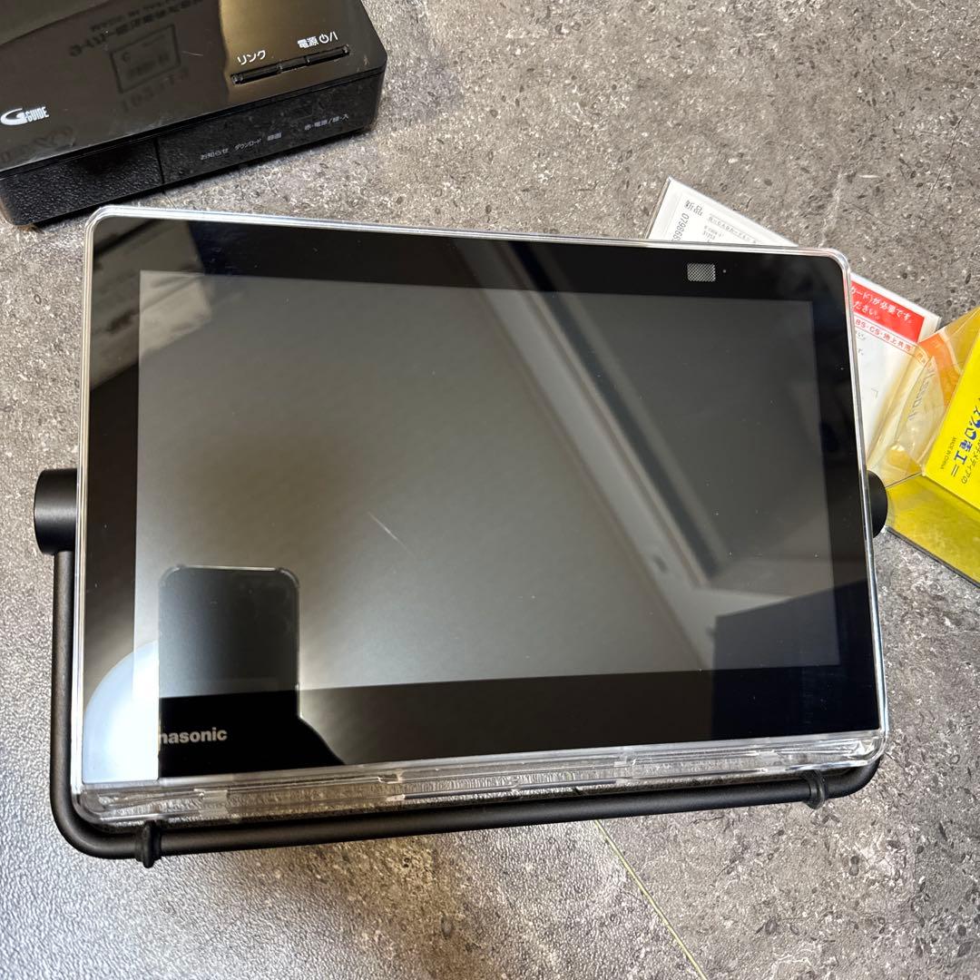 パナソニック製 10V型 防水ポータブルテレビ UN-10CN10D