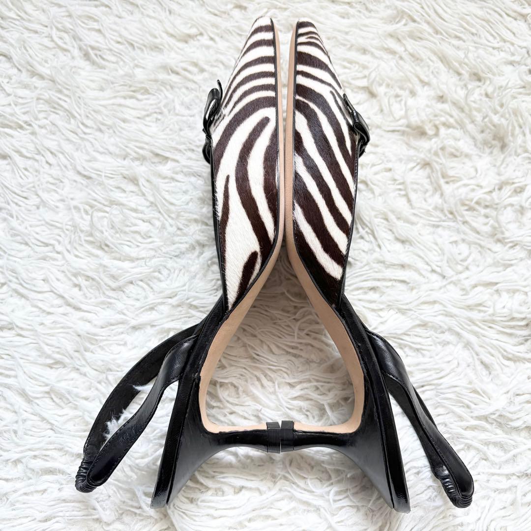 極美品　マノロブラニク　リボンデザイン　ポインテッドトゥ ゼブラ柄　ミュール