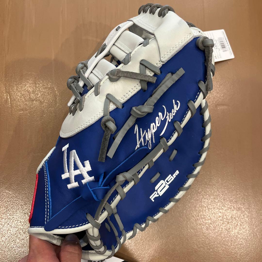 新品 値下げ中ローリングス軟式ファーストミット ドジャース