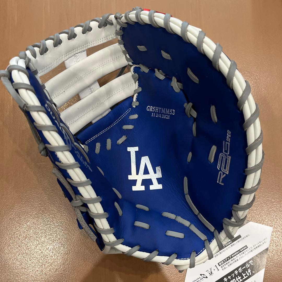 新品 値下げ中ローリングス軟式ファーストミット ドジャース