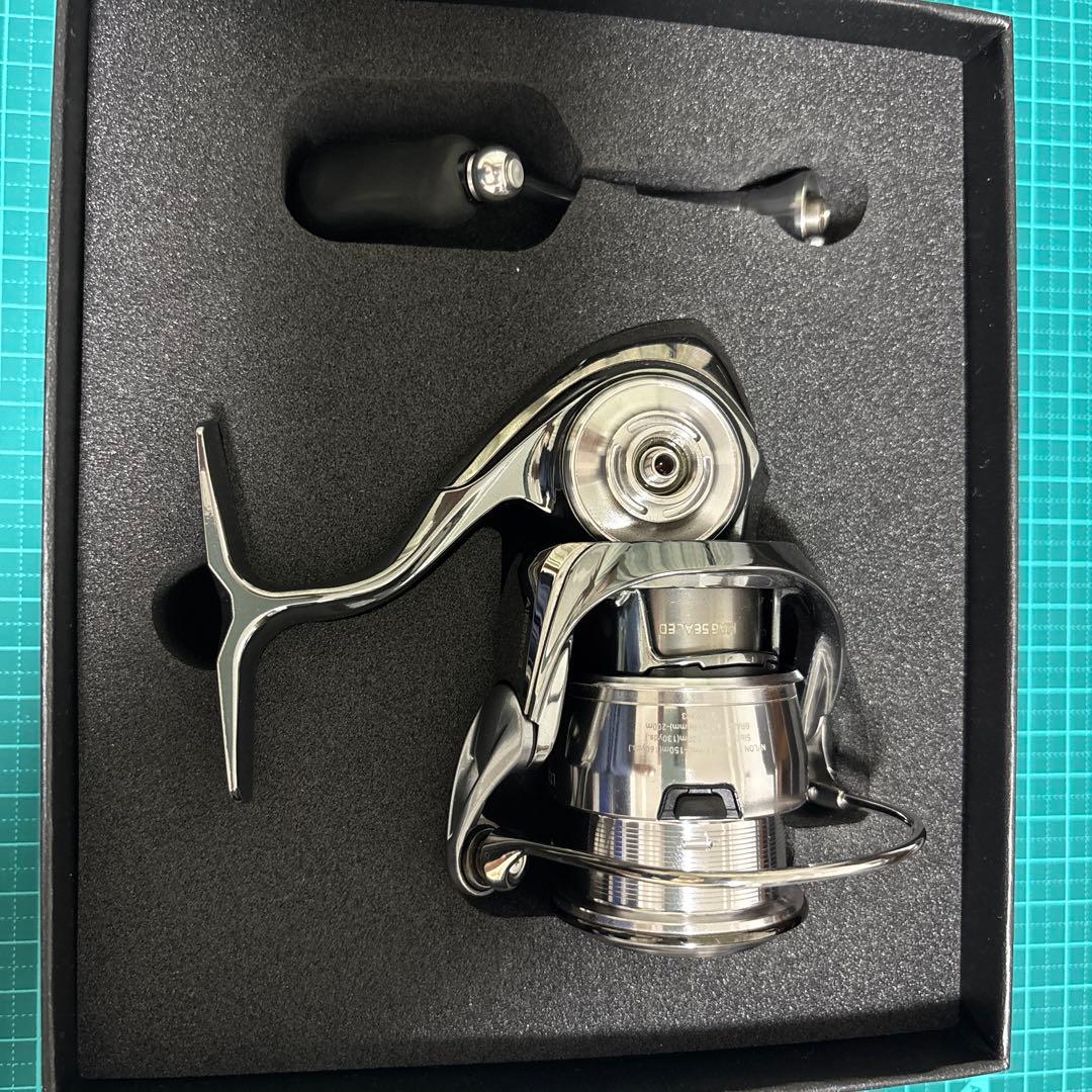 Daiwa 22イグジスト　EXIST LT2500S スピニングリール