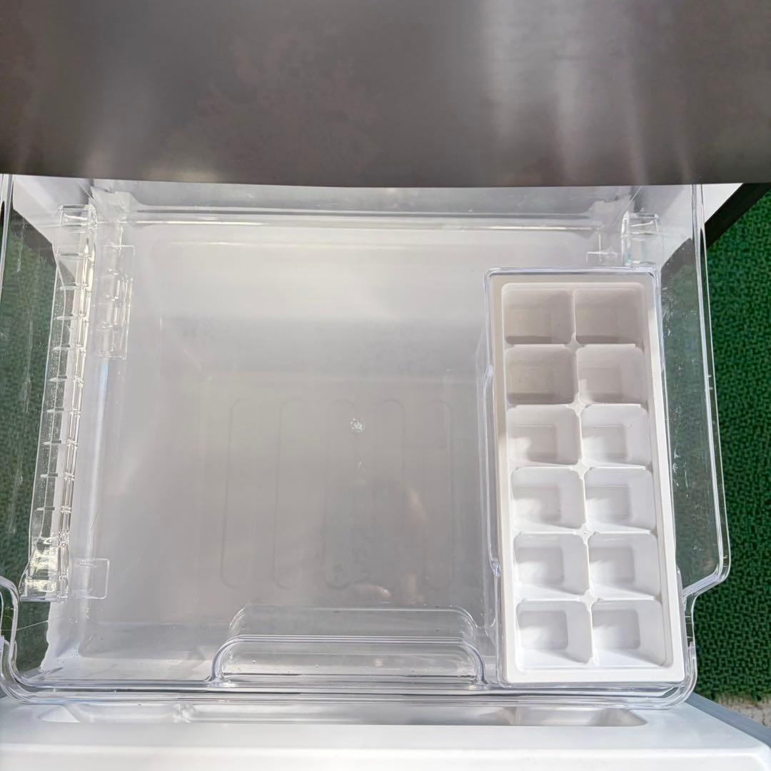 762 2023年　極美品　冷蔵庫　一人暮らし　小型　付け替えどっちもドア　関東