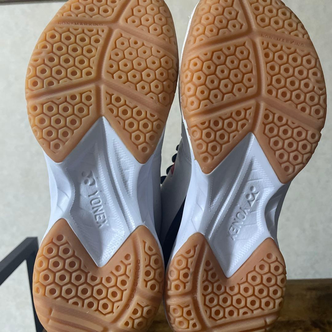 【新品・未使用】YONEX パワークッションチームRISX テニスシューズか