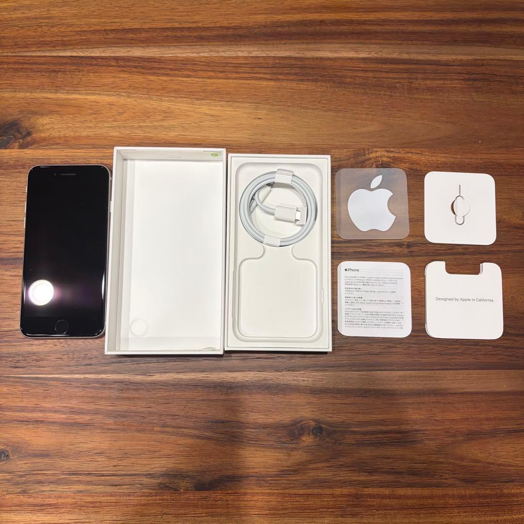 Apple iPhone SE (第3世代) ホワイト 64GB