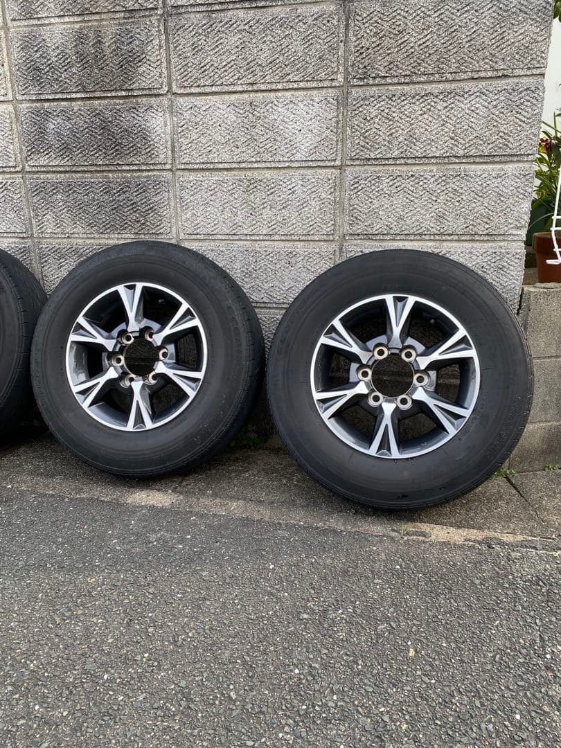 4本セット　TOYOTA純正　メーカーオプション　ハイエース　アルミホイール