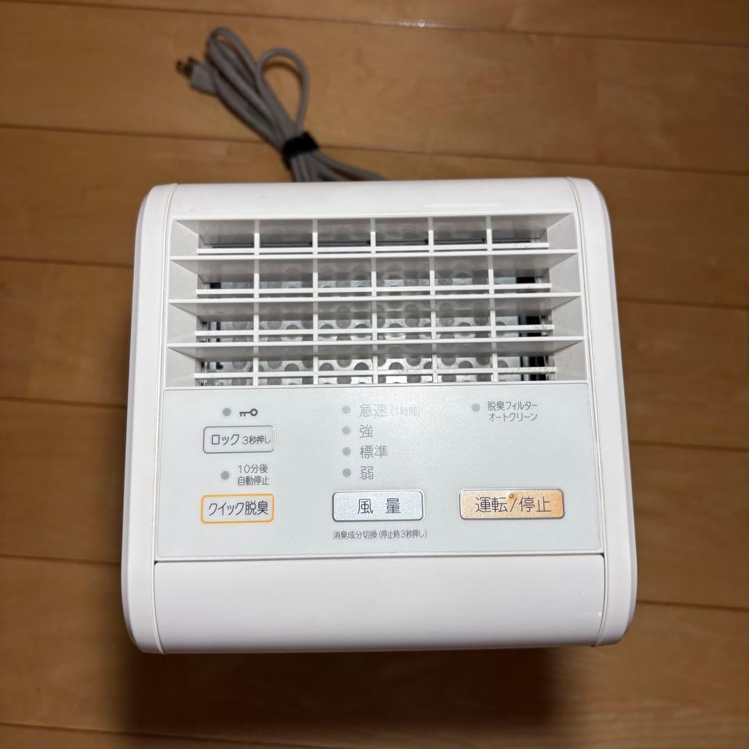 PLAZION プラズィオン 小型脱臭機 DAS-15K-W 2022年製