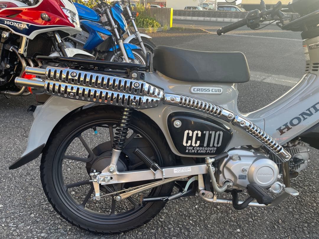 【美品】TAKEGAWA スクランブラーマフラー（アップ)(政府認証）