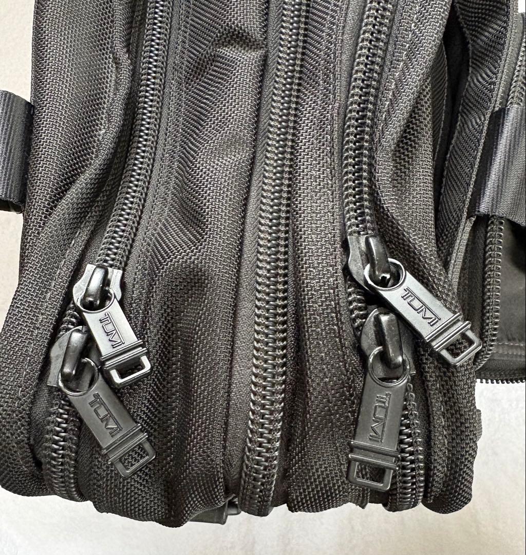 美品TUMIビジネスバッグ ブラック