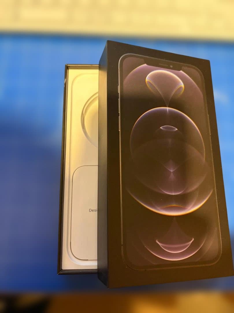 ＜美品＞256GB iPhone 12 Pro MAXグラファイト Apple