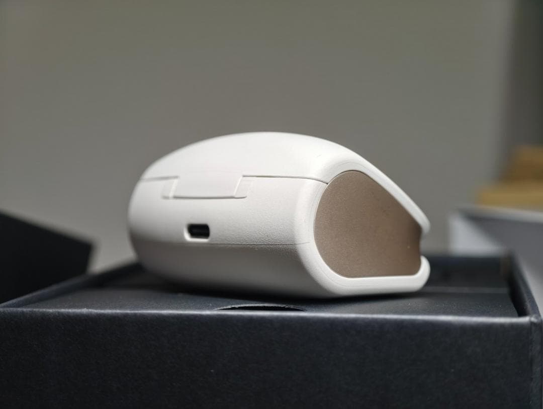 ★新品同様★Audio-Technica ATH-TWX9MK2 ホワイト