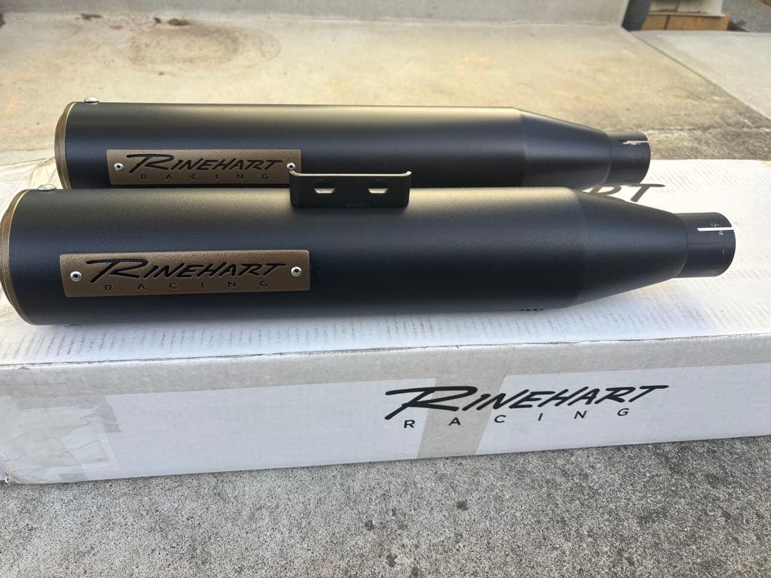 ハーレー ラインハート 3.5インチ スリップオンマフラー M8ソフテイル