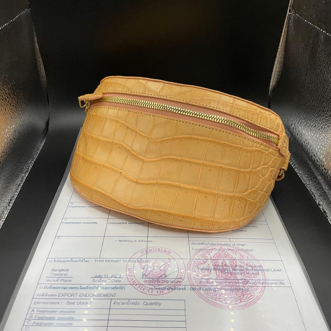[本革クロコ・1枚革]☆シャム　クロコダイル　ボディバッグ　ベージュ