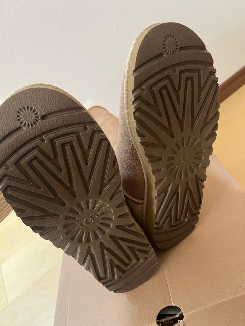 UGG ムートンブーツ ベージュ 24センチ