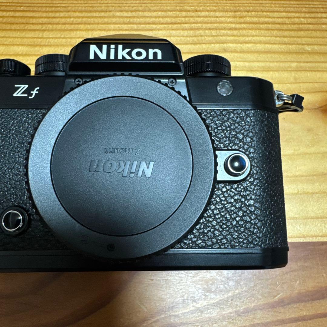 Nikon zf 本体　箱付き　ショット数4500枚