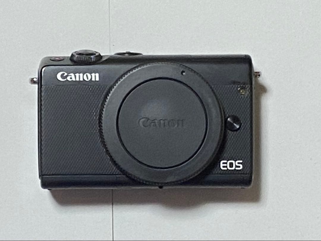 EOS M100 ダブルズームキット