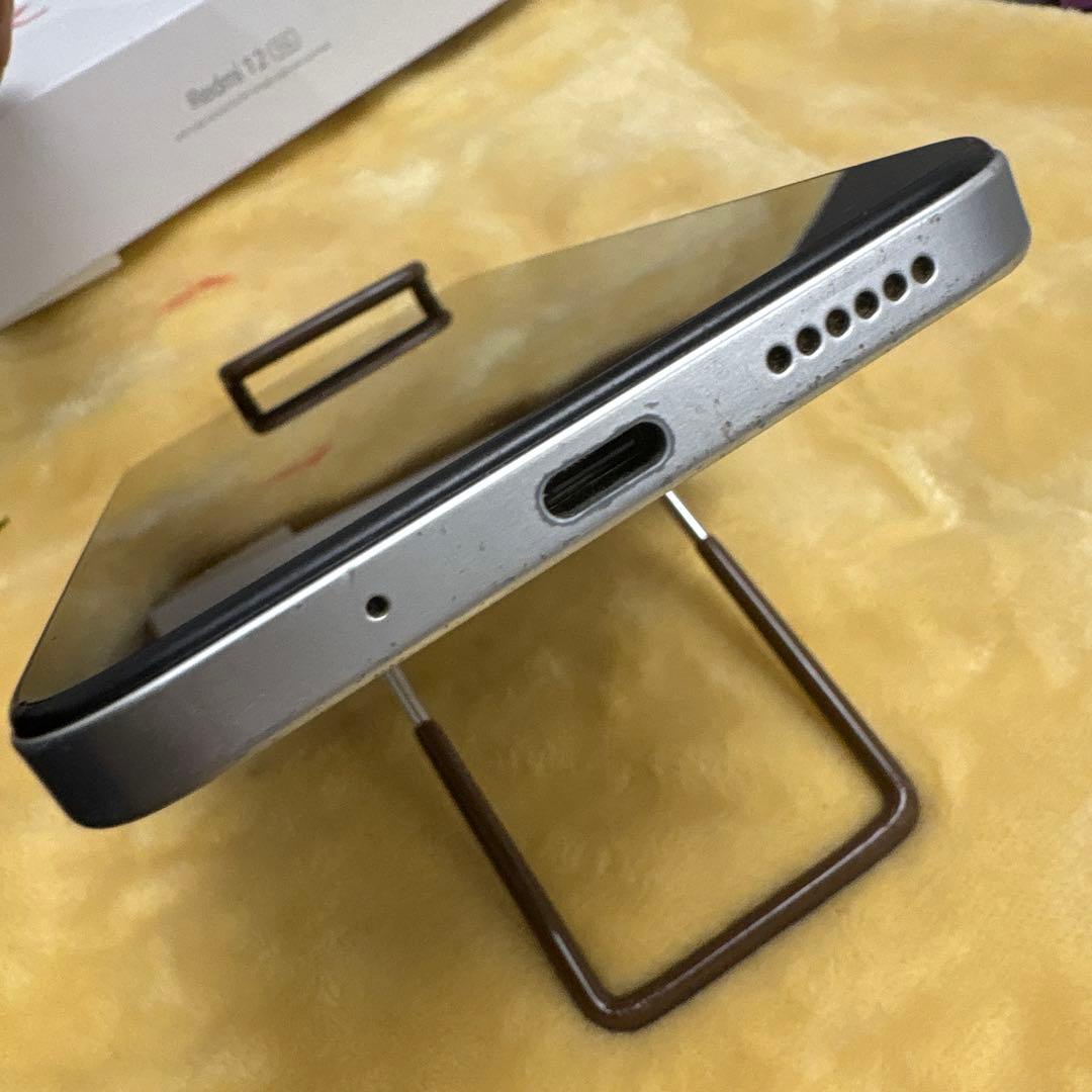 Xiaomi Redmi 12 5G 128GB ポーラシルバー