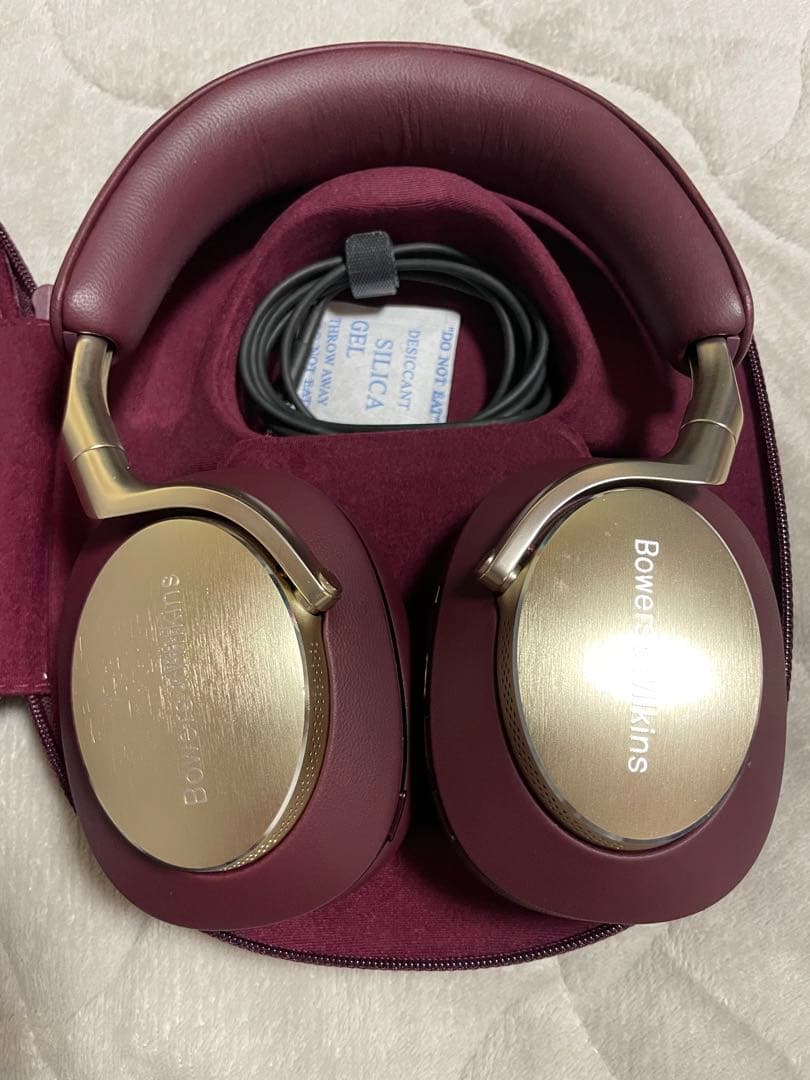 Bowers & Wilkins px8ワイヤレスヘッドフォン